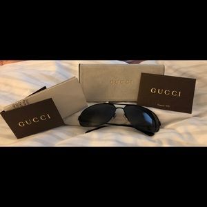 Gucci Men’s Metal Frame Aviator Sunglasses